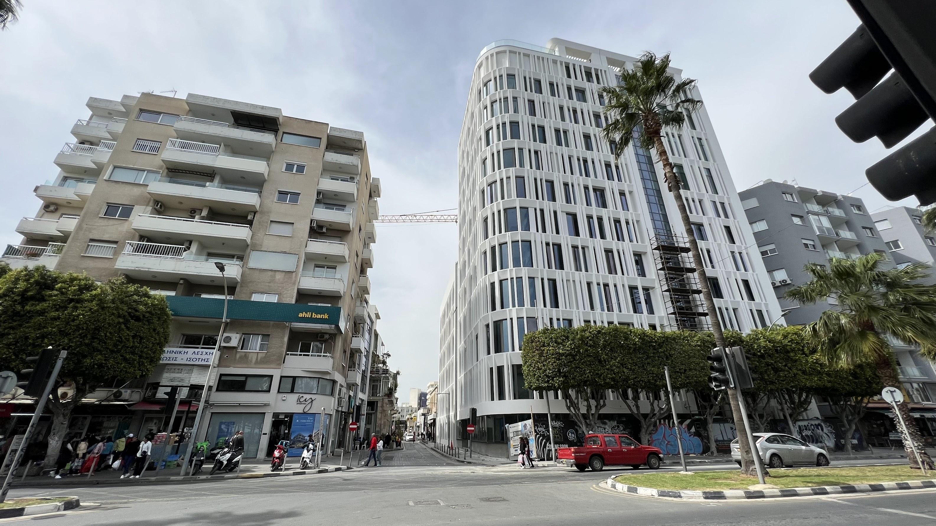 Граждане третьих стран активно скупают жилье на Кипре