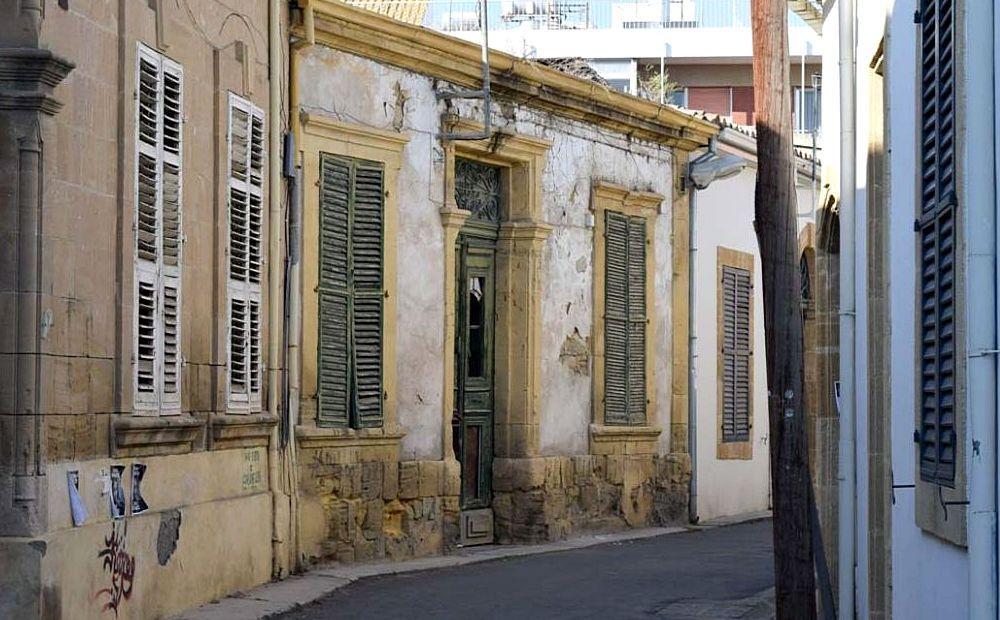 Муниципалитет Никосии выявил 34 аварийных здания