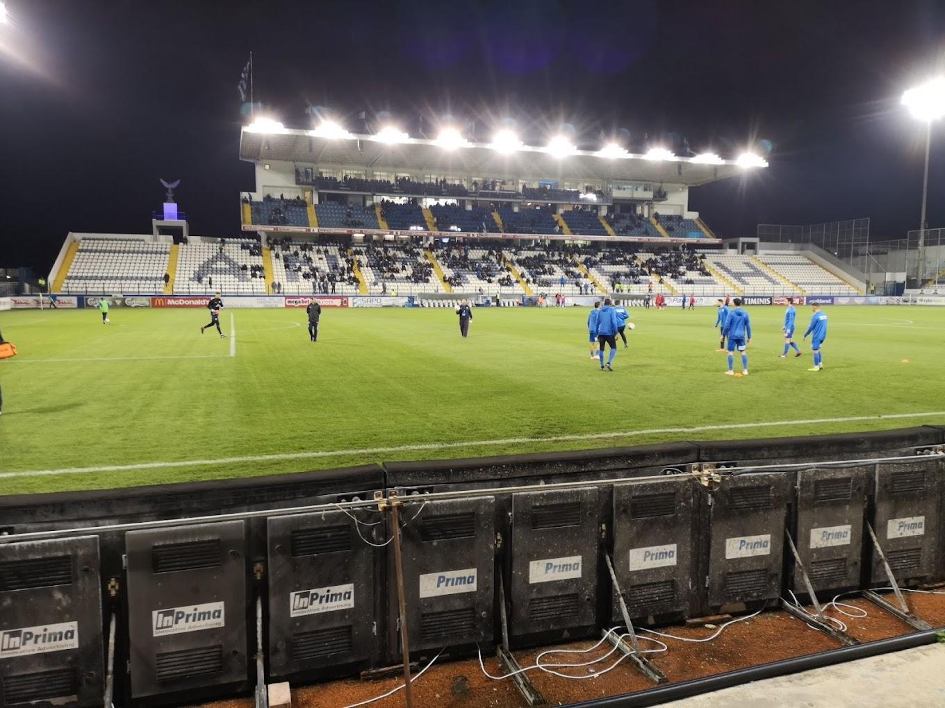 На Кипре модернизируют три футбольных стадиона