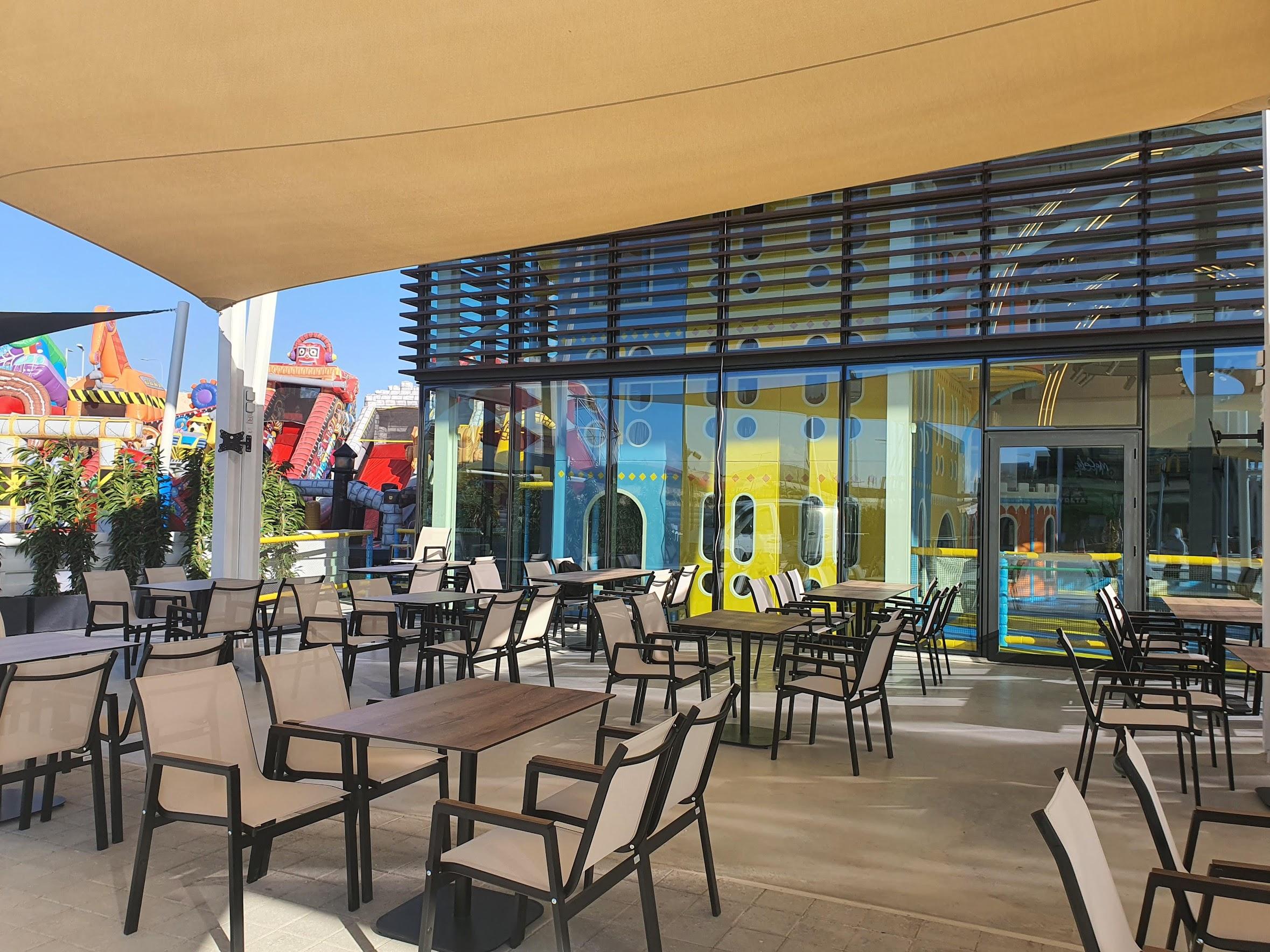 Аутлет Neo Plaza в Никосии выставили на аукцион