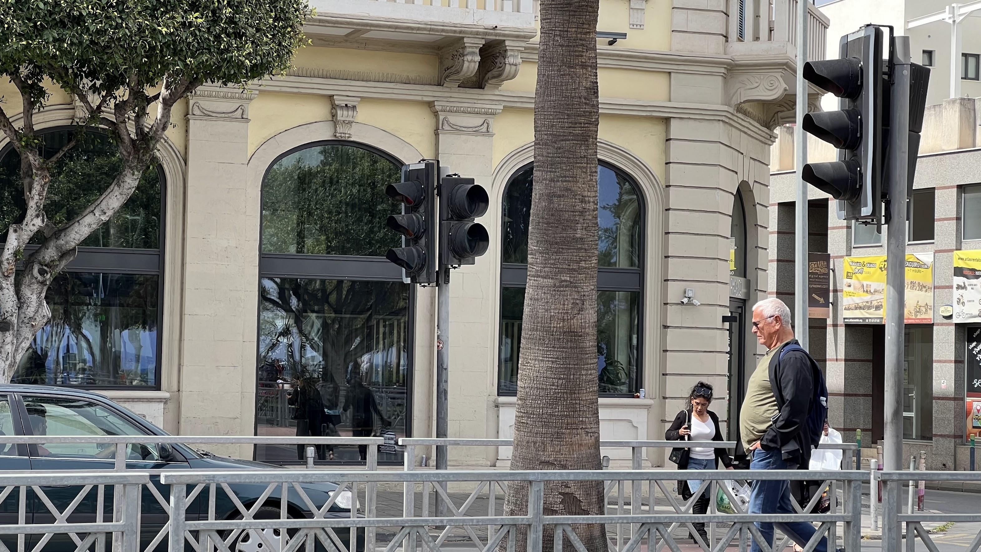 На Кипре растет количество людей и объем новой недвижимости