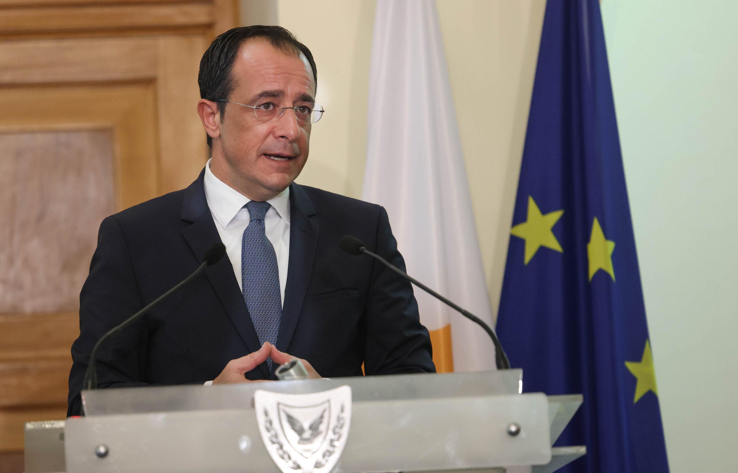 Президент Кипра призвал банки снизить процентные ставки по кредитам