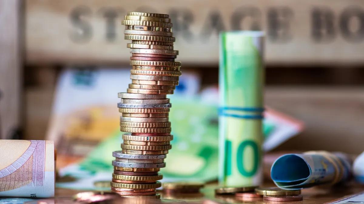Hellenic Bank снизил базовую процентную ставку по кредитам