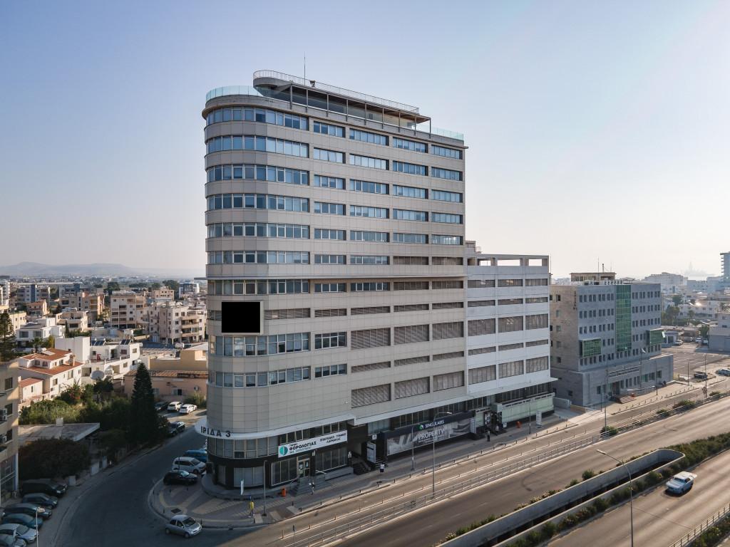 В Ларнаке выставили на продажу знаменитую высотку Irida Tower