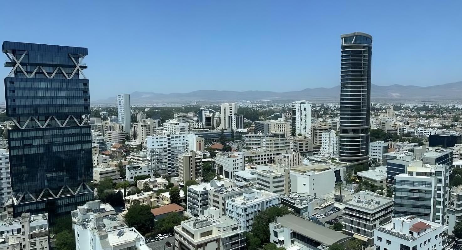 Иностранцы продолжают активно скупать недвижимость на Кипре