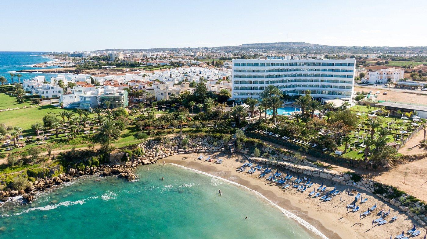 Отель Crystal Springs Beach Hotel в Паралимни расширят и модернизируют