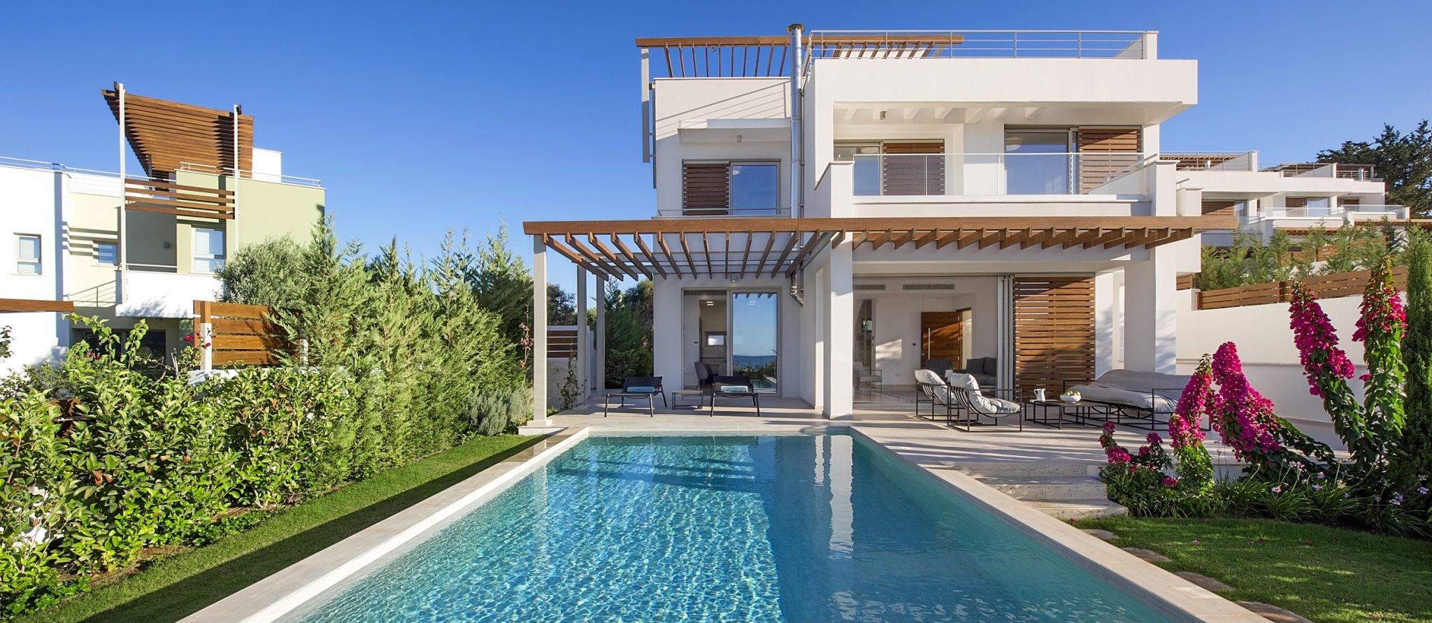 Иностранные и местные покупатели продолжают активно покупать жилье на Кипре