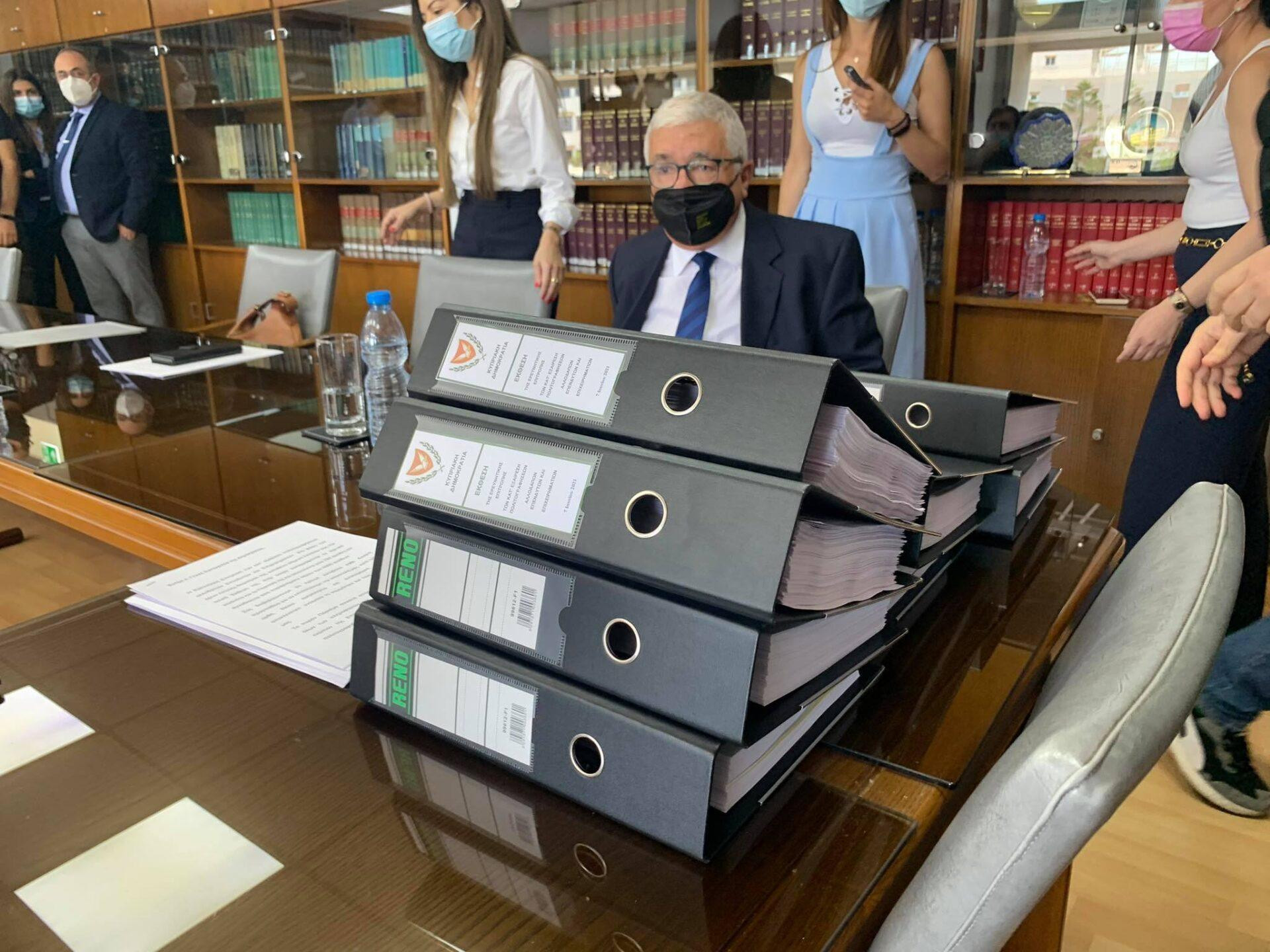 Суд по делу о «золотых» паспортах против экс-министра Кипра снова перенесли
