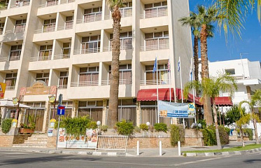 В Лимассоле снесут знаменитый Estella Hotel