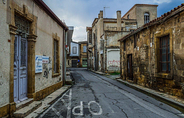 Почему пустующие здания на Кипре не возвращаются на рынок?