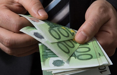 Долги домохозяйств и нефинансовых компаний на Кипре продолжают сокращаться