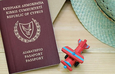 Паспорт Кипра опустился на две строчки в рейтинге Henley Passport Index 2025