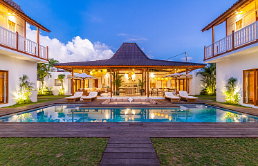 What will be the rental and sale prices of houses in 2021 in Cyprus?