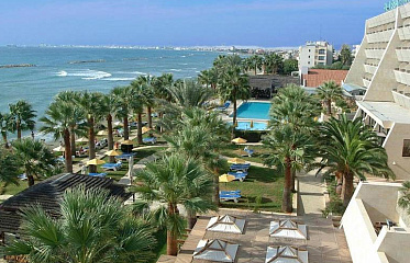 Модернизация отеля Palm Beach Hotel & Resort в Ларнаке на продвинутой стадии