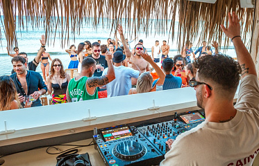 5 Trendiest Beaches in Limassol