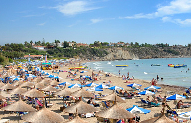 Coral Bay in Paphos: An Excellent Area for Living, Leisure, and Investment