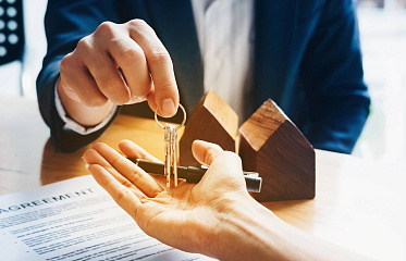 1,366 properties were sold in Cyprus in April