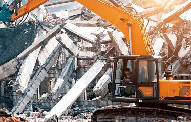 Unsafe Building Demolished in Larnaca