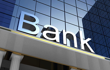 Fitch has upgraded the ratings of four leading banks in Cyprus