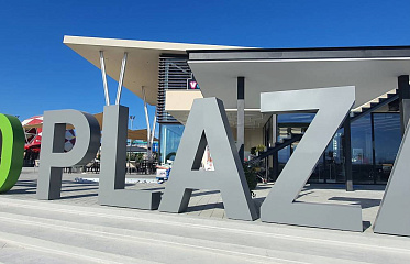 Neo Plaza Discount Village Opens in Cyprus
