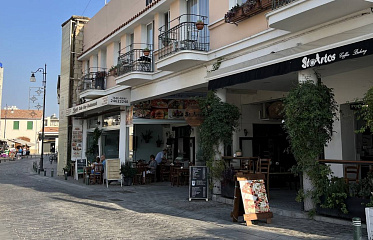 В центре Ларнаки массово закрываются мелкие магазины