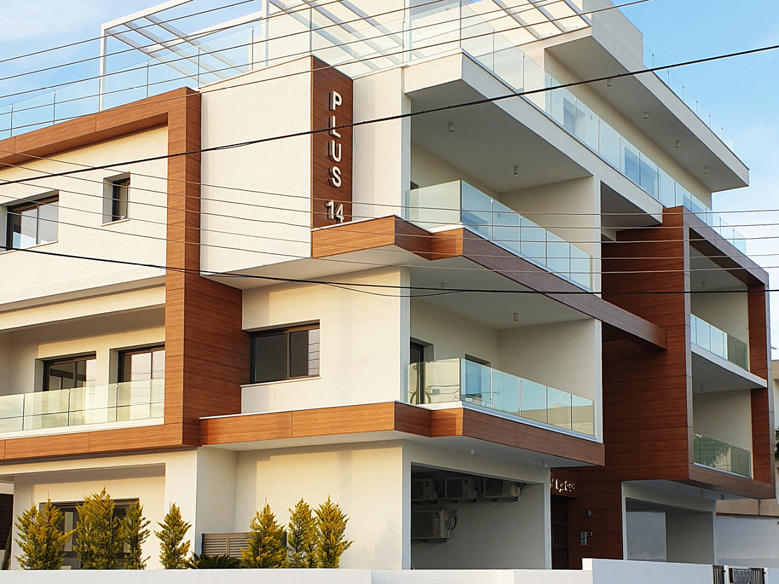 Plus 14 Columbia Residence
