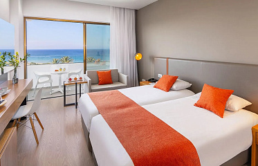 Crystal Springs Beach Hotel in Protaras will be modernised and expanded