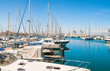 The Municipal Council of Larnaca expresses its strong dissatisfaction with the delay of the project of the uniform development of the Port Marina