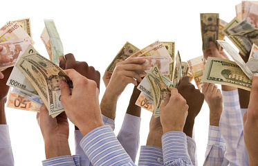 European Parliament bans cash payments over 10,000 euros