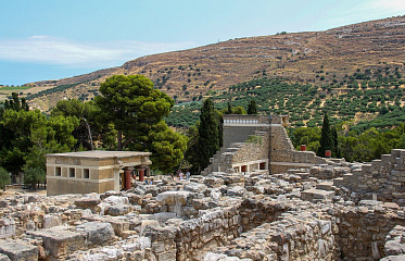 Top 10 oldest buildings in the world