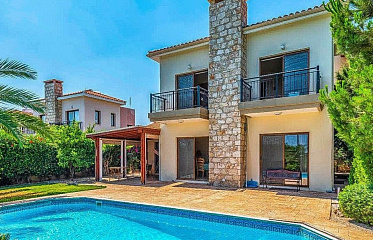 Real estate of foreign owners in Paphos covered with a wave of robberies