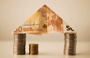 Mortgage loans in EU for non-Europeans