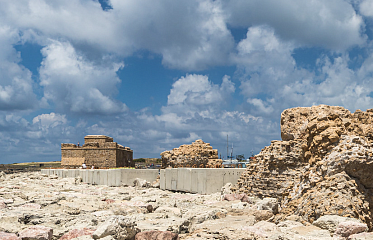 Why is Paphos the perfect place for living and vacationing?