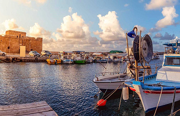 Mythos park: got license, but no finances for developing