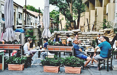 Nicosia Municipality to Continue to Fund Businesses Near Green Line