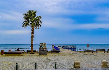The renovation and conversion of the old Larnaca Hospital into a Municipal Palace