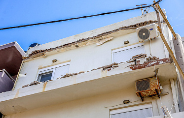 В Ларнаке насчитали более 500 опасных зданий