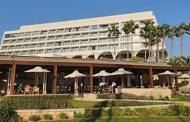 Why is Invel a Parklane hotel?