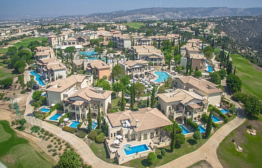 Отель Aphrodite Hills Resort наградили сертификатом Travelife
