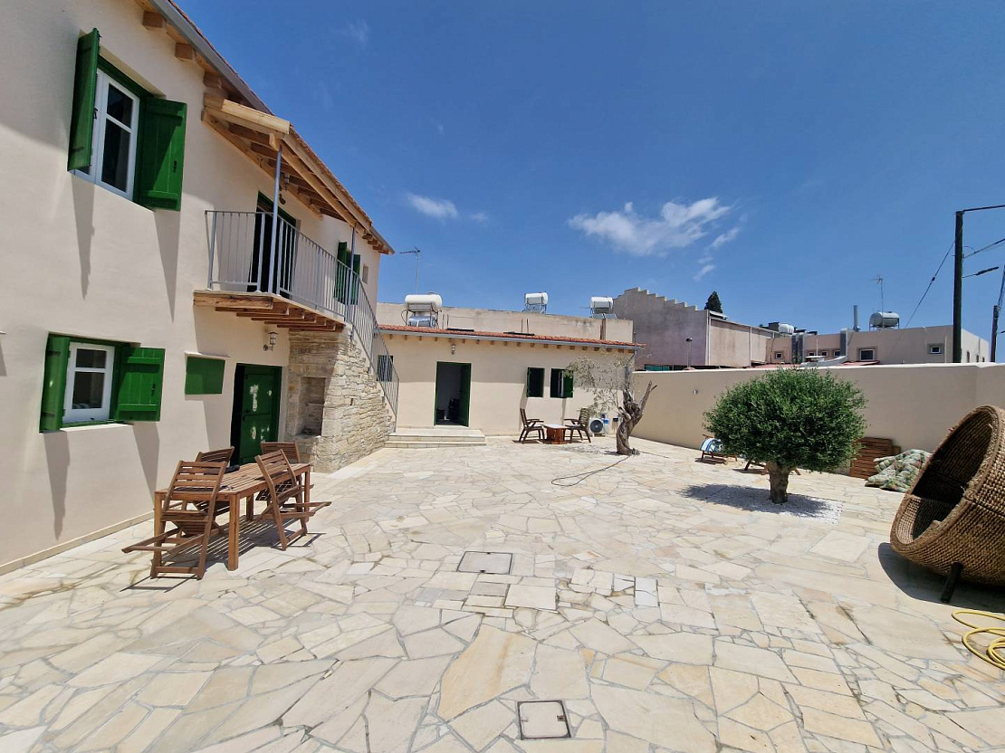 Kiti Traditional Apartments