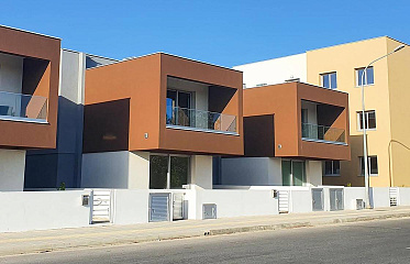 ROSE GARDENS - Modern Complex of Apartments and Villas in Paphos City Center