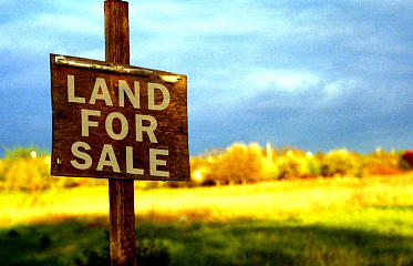 Altamira has proposed a coastal plot in Larnaca for sale