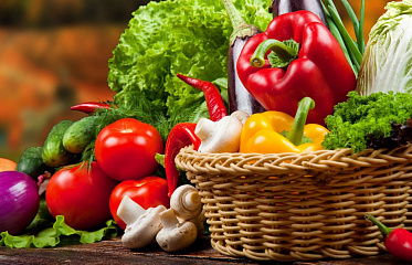 Shopping in Larnaca: where to find the nearest grocery store?