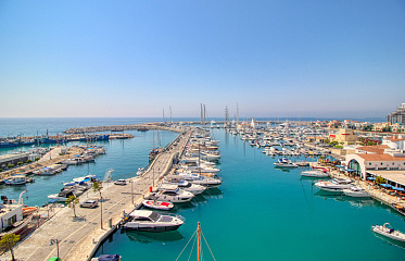 Limassol for tourists. From urban infrastructure to nature