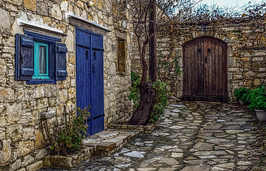 How was a traditional Cypriot house arranged?