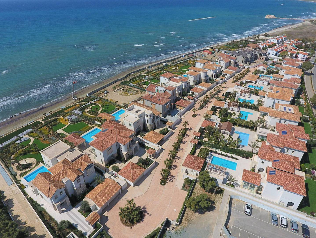 Land in Larnaca