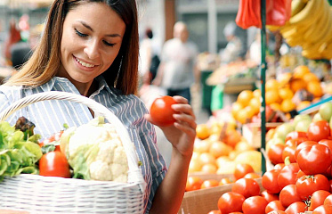 When Can the New Municipal Market Open in Larnaca?