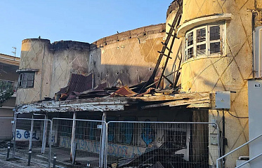 Apollon cinema burned down in the centre of Limassol