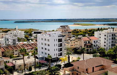 Owners of Ria Court 75 Apartments Receive Their Keys