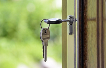 House approves tax credits for temporary rent cuts